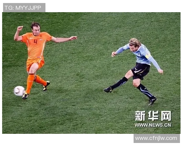 足球球星标牌动作大比拼 揭秘球场经典瞬间与背后的意义